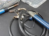 Plastic bak met gas en elektra soldeerbout - afbeelding 2 van  5