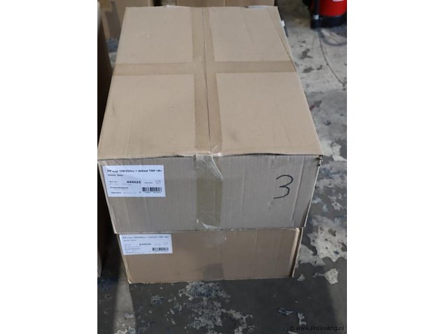 Plastic bakjes met deksel; 109/250cc & 109/300cc - 2 dozen á 300 stuks - afbeelding 1 van  5