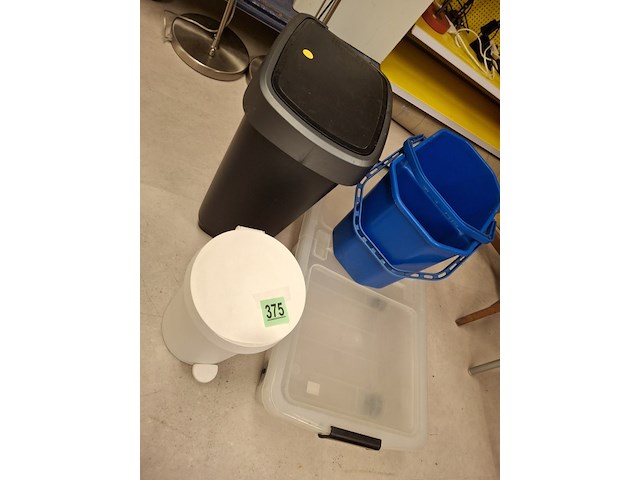 Plastic bakken - afbeelding 1 van  3