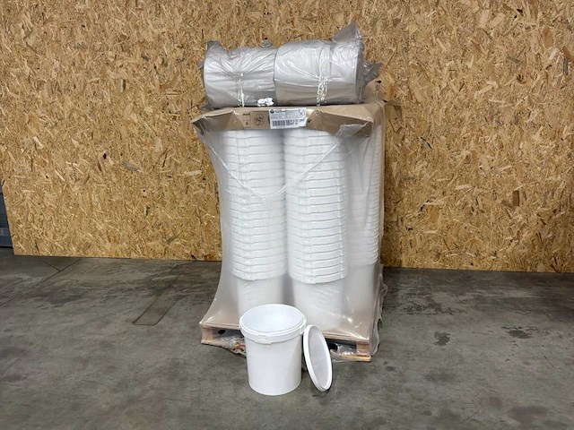 Plastic emmer voorzien van beugel 20,5l met deksel (210x) - afbeelding 2 van  12