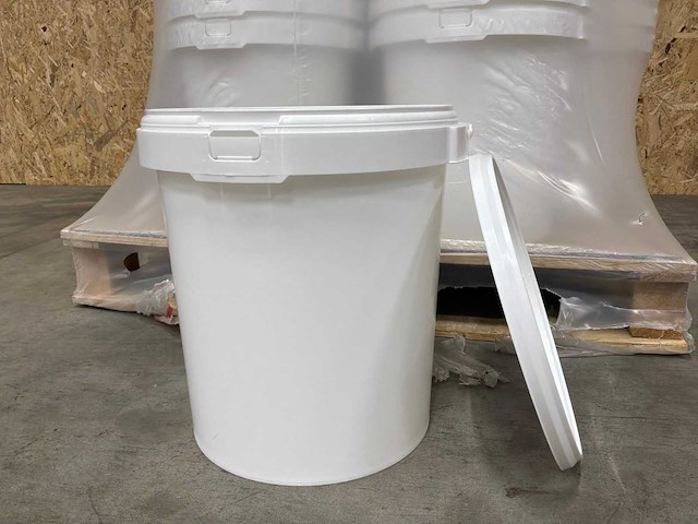 Plastic emmer voorzien van beugel 20,5l met deksel (210x) - afbeelding 4 van  12