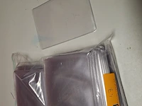 Plastic hoesjes ruim 150 stuks