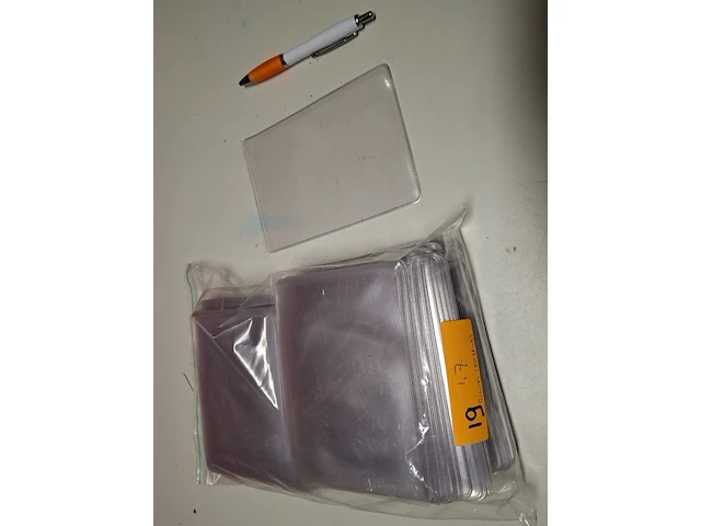 Plastic hoesjes ruim 150 stuks - afbeelding 2 van  3
