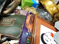 Plastic krat met divers - afbeelding 3 van  5