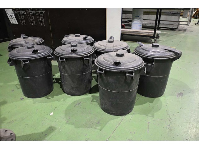 Plastic omnium kunststof afvalbak (7x) - afbeelding 1 van  3