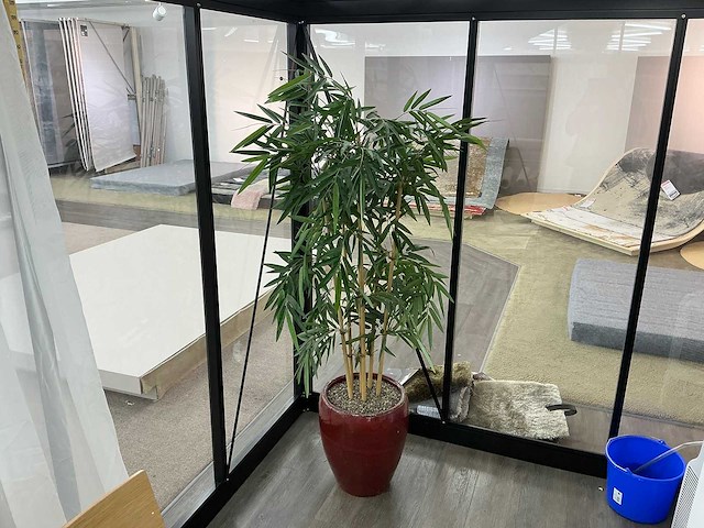 Plastic plant met pot (3x) - afbeelding 3 van  5