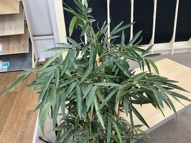 Plastic planten met pot (2x) - afbeelding 6 van  6