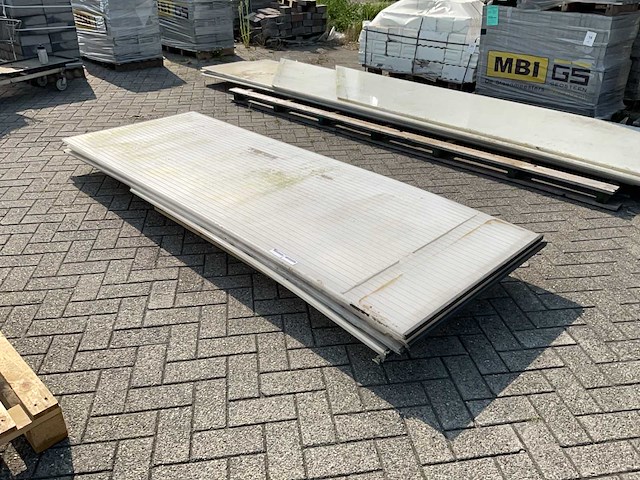 Plastic platen - afbeelding 2 van  5