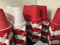 Plastic veiligheidsbarrières (29x) - afbeelding 4 van  4