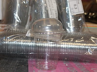 Plastic wegwerpbeker met deksel - afbeelding 3 van  5