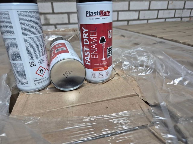 Plastikote black gloss spuitbus (180x) - afbeelding 1 van  4