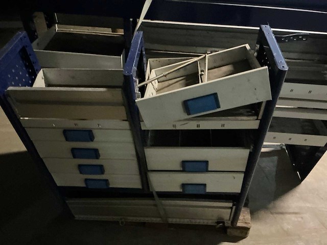 Plastipol bedrijfswageninrichting - afbeelding 2 van  3