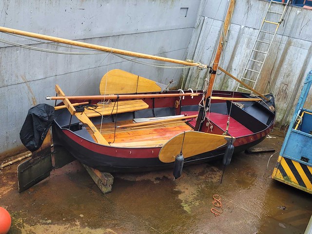 Platbodem zeilboot ‘vrijheid’ - afbeelding 1 van  54