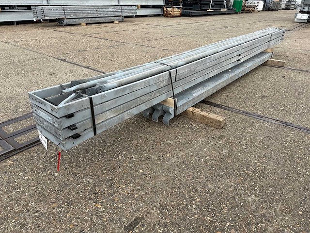 Platdak - staalconstructie 4.90 x 12.00 meter (59m2) - afbeelding 1 van  8