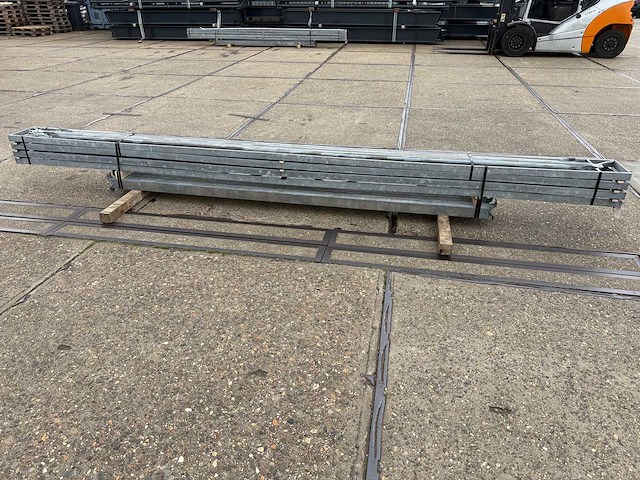 Platdak - staalconstructie 4.90 x 12.00 meter (59m2) - afbeelding 4 van  8