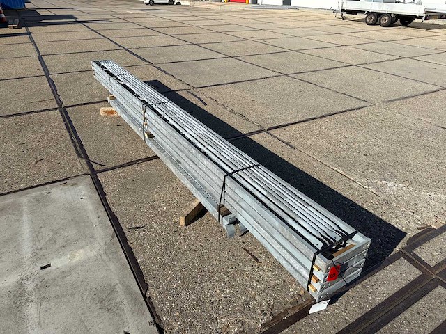 Platdak - staalconstructie 4.90 x 12.00 meter (59m2) - afbeelding 2 van  8