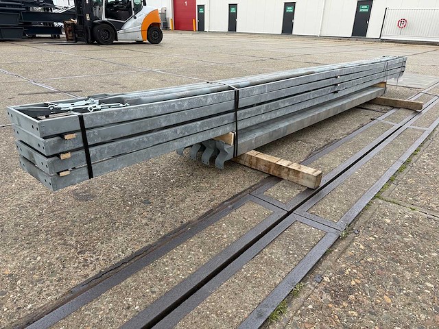 Platdak - staalconstructie 4.90 x 12.00 meter (59m2) - afbeelding 2 van  2
