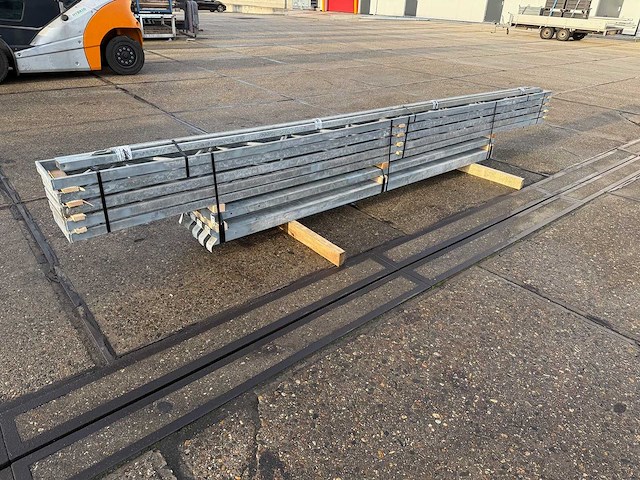 Platdak - staalconstructie 4.90 x 16.00 meter (78m2) - afbeelding 6 van  9