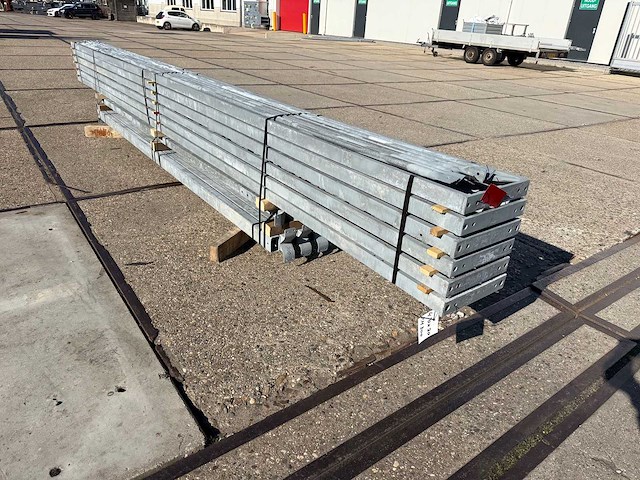 Platdak - staalconstructie 4.90 x 20.00 meter (98m2) - afbeelding 2 van  8