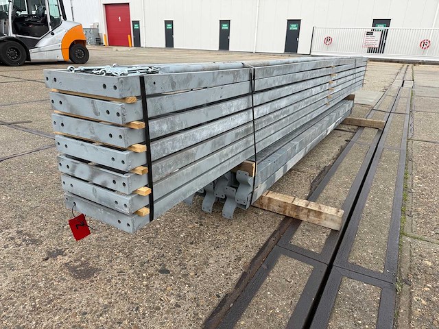 Platdak - staalconstructie 4.90 x 24.00 meter (118m2) - afbeelding 5 van  8