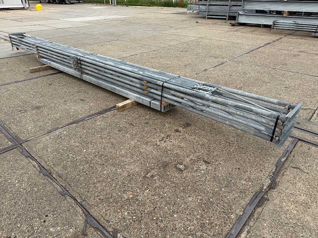 Platdak - staalconstructie 6.40 x 12.00 meter (77m2) - afbeelding 6 van  8