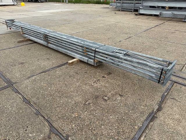Platdak - staalconstructie 6.40 x 12.00 meter (77m2) - afbeelding 6 van  8