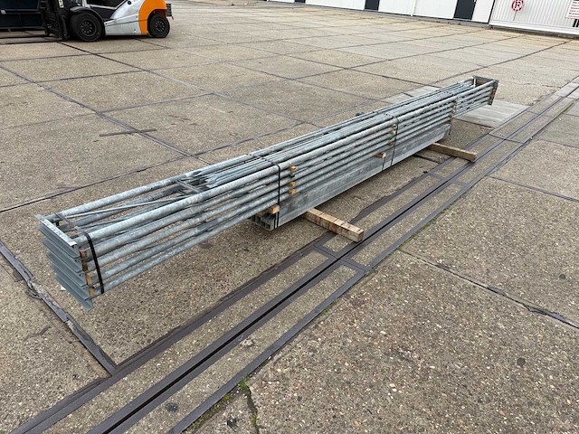 Platdak - staalconstructie 6.40 x 16.00 meter (102m2) - afbeelding 10 van  11