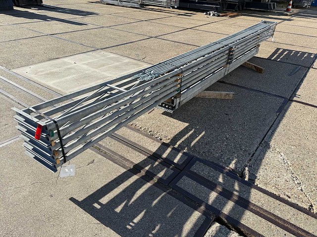Platdak - staalconstructie 6.40 x 16.00 meter (102m2) - afbeelding 5 van  6