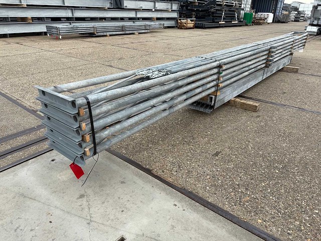 Platdak - staalconstructie 6.40 x 16.00 meter (102m2) - afbeelding 2 van  6