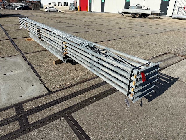 Platdak - staalconstructie 6.40 x 16.00 meter (102m2) - afbeelding 2 van  6
