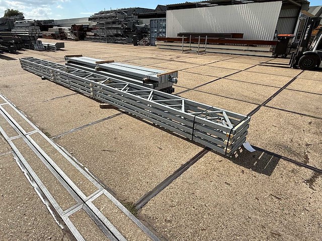 Platdak - staalconstructie 9.70 x 25.00 meter (242m2) - afbeelding 9 van  12