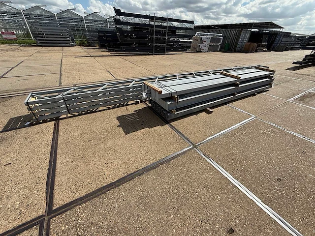Platdak - staalconstructie 9.70 x 25.00 meter (242m2) - afbeelding 1 van  12