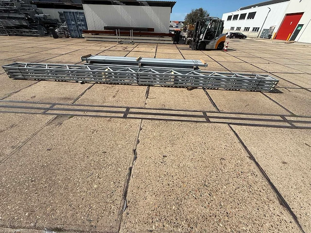 Platdak - staalconstructie 9.70 x 25.00 meter (242m2) - afbeelding 10 van  12