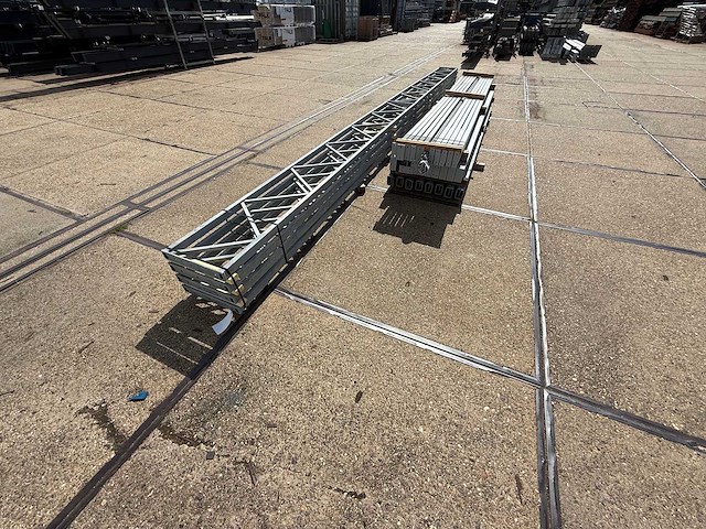Platdak - staalconstructie 9.70 x 25.00 meter (242m2) - afbeelding 7 van  12