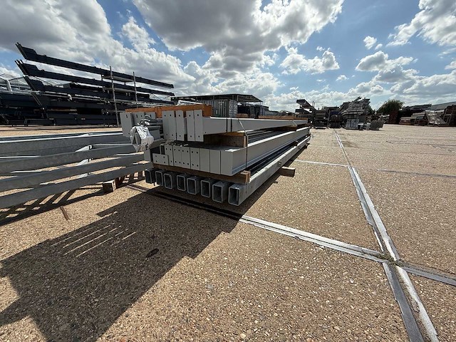 Platdak - staalconstructie 9.70 x 25.00 meter (242m2) - afbeelding 5 van  9