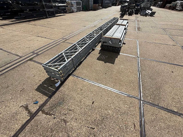 Platdak - staalconstructie 9.70 x 25.00 meter (242m2) - afbeelding 7 van  12