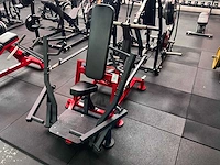 Plate loaded chest press