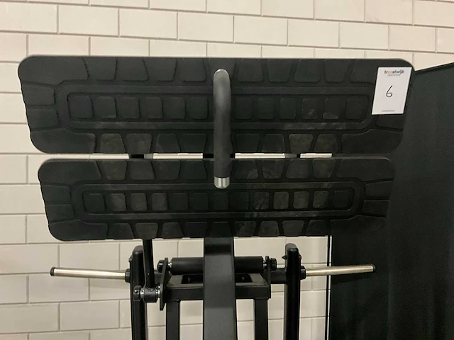 Plate loaded leg press - afbeelding 4 van  7