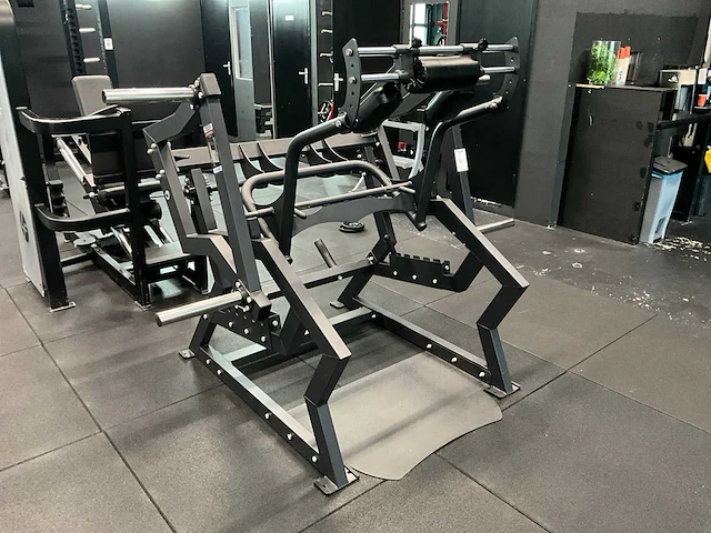 Plate loaded pro squat - afbeelding 2 van  8