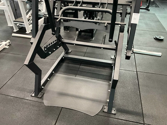 Plate loaded pro squat - afbeelding 4 van  8