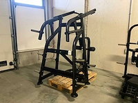 Plate loaded pull down machine