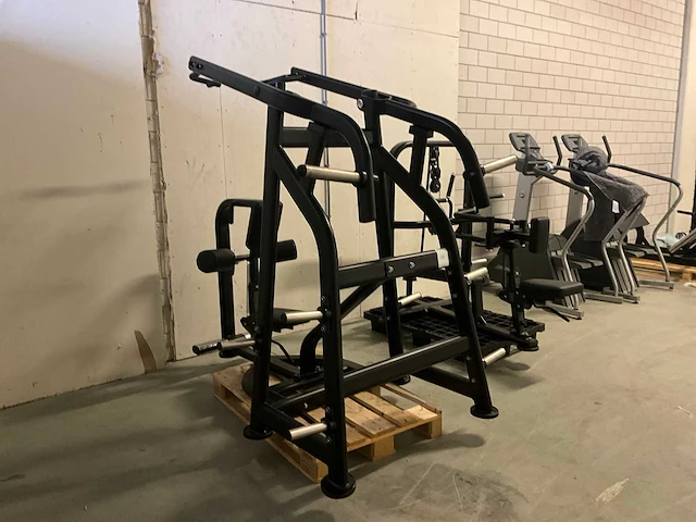 Plate loaded pull down machine - afbeelding 3 van  9