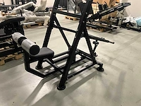 Plate loaded pull downmachine - afbeelding 3 van  4