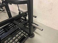 Plate loaded rear delt row machine - afbeelding 7 van  9