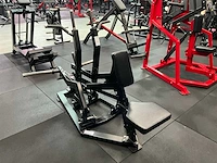 Plate loaded rear delt row - afbeelding 2 van  6