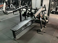 Plate loaded shoulder press