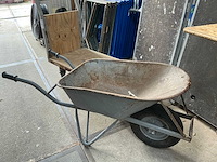 Plateau en kruiwagen - afbeelding 4 van  4