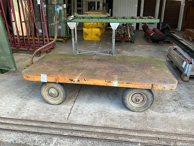 Plateau wagen - afbeelding 1 van  5
