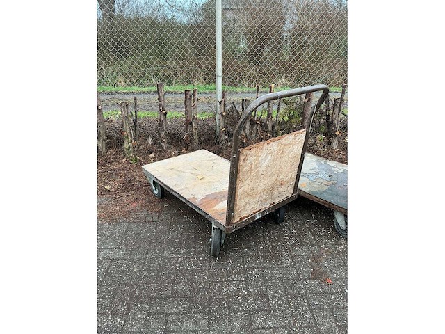 Plateauwagen (2x) - afbeelding 1 van  8