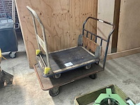 Plateauwagen (2x) - afbeelding 1 van  3